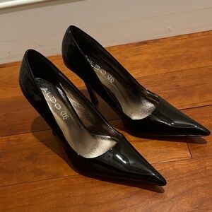 Aldo Glossy Black Pointed Heels